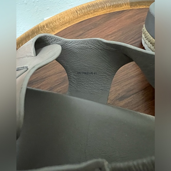 Vince Flint Platform Sandal Size 11 in Grey - Picture 5 of 8